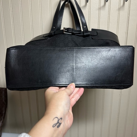 Gucci Belt Bag - Picture 4 of 7